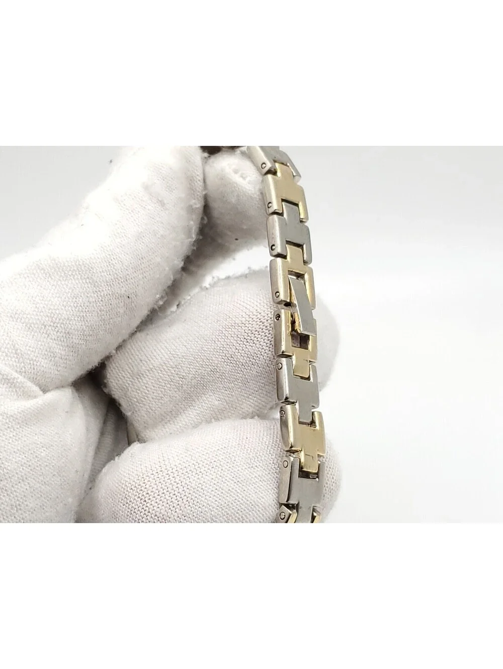 Geneva Platinum Quartz Womens Watch New Battery Two-Tone Gold Tone Dial 21mm